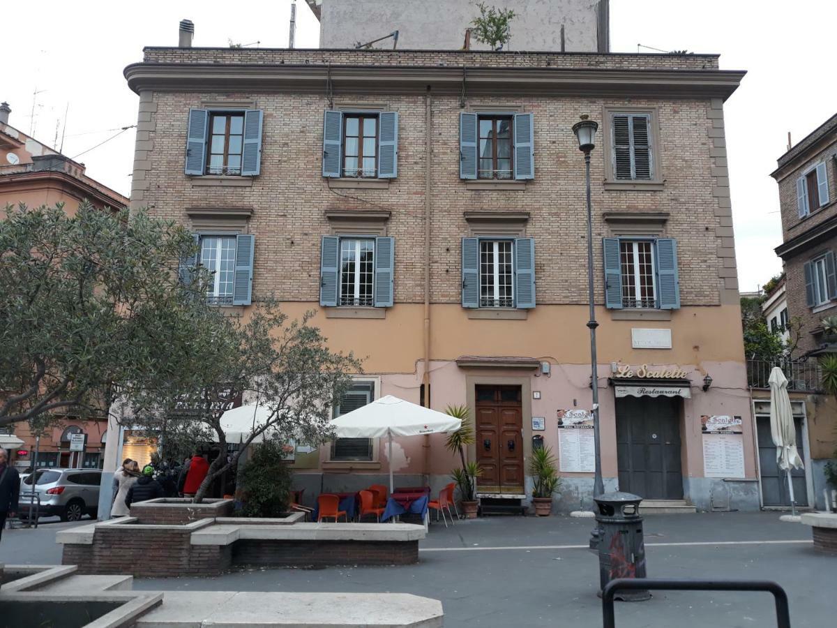 Appartamento Delle Grazie Rome Bagian luar foto